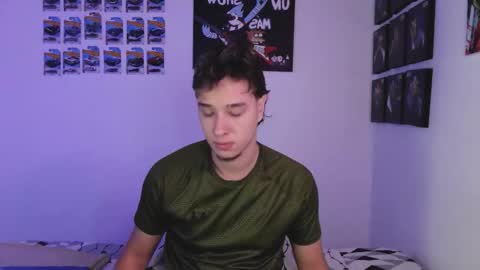 J online show from January 12, 9:25 am