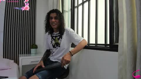 Snapshot of jackandrosse_ chatting on February 3, 12:21 pm Jack Rosse online show from February 3, 12:21 pm