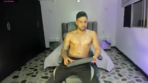 Jack White online show from December 28, 3:26 am