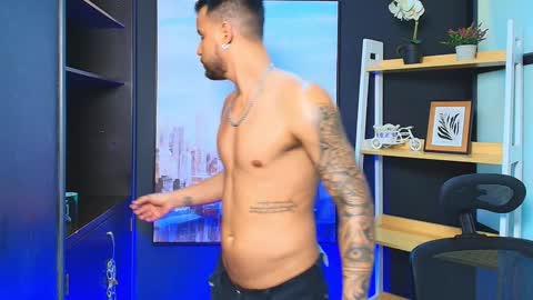 Jack White online show from January 22, 10:18 am