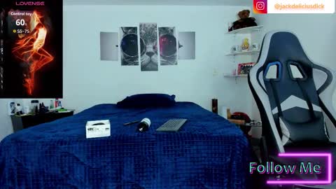 Snapshot of jackdeliciusdick chatting on September 12, 9:09 am jackdeliciusdick online show from September 12, 9:09 am