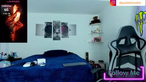 Snapshot of jackdeliciusdick chatting on September 28, 8:09 am jackdeliciusdick online show from September 28, 8:09 am