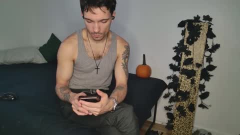 Snapshot of jackdesfeux chatting on September 29, 8:24 pm Jack  online show from September 29, 8:24 pm