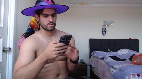 Snapshot of jackecuador chatting on October 14, 3:35 pm Jack online show from October 14, 3:35 pm