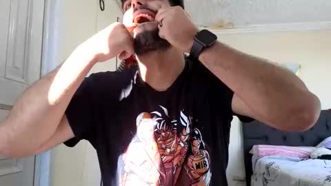 Snapshot of jackecuador chatting on November 19, 1:44 pm Jack online show from November 19, 1:44 pm