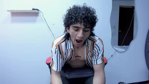 Snapshot of jackestaylor chatting on September 19, 5:31 am Jackes Taylor online show from September 19, 5:31 am