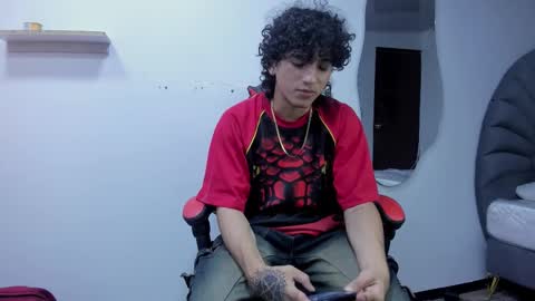 Snapshot of jackestaylor chatting on October 2, 4:30 am Jackes Taylor online show from October 2, 4:30 am