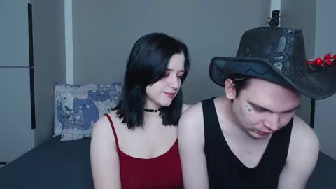 Snapshot of jackoffjillss chatting on October 4, 6:17 pm JackOffJillss online show from October 4, 6:17 pm