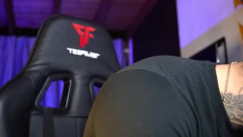 JC online show from December 2, 6:30 am