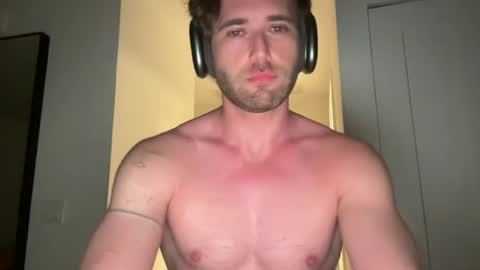 jacksonjameson84 online show from June 30, 5:41 am