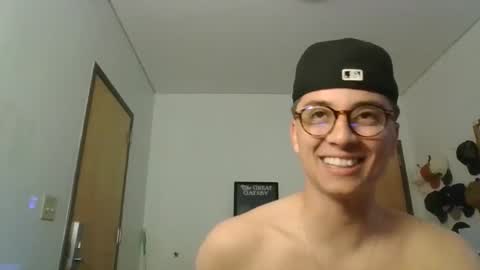 ImZacharyTyler online show from May 23, 3:49 pm