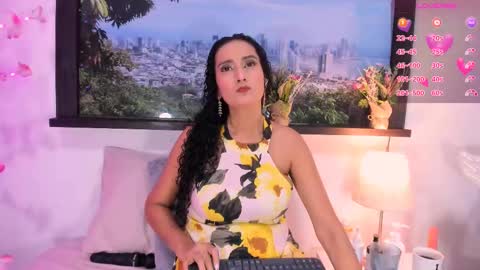 Snapshot of jacky_hoott chatting on February 15, 12:43 pm Jacky hoott online show from February 15, 12:43 pm