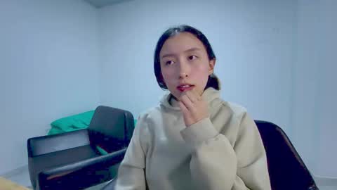 jackyrosee2323 online show from November 24, 11:48 pm