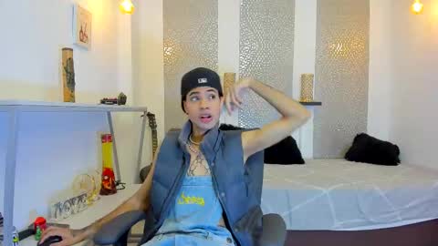 jacob_blackwell online show from November 10, 7:57 pm