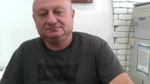 Snapshot of jacob_bron chatting on June 25, 6:23 pm jacob_bron online show from June 25, 6:23 pm