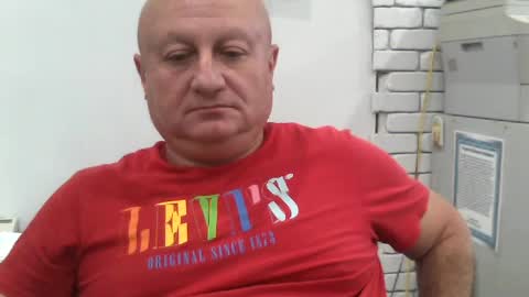 Snapshot of jacob_bron chatting on July 11, 7:38 pm jacob_bron online show from July 11, 7:38 pm