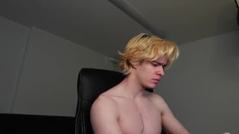 Snapshot of jacob_devon chatting on February 9, 2:32 pm JACOB DEVON online show from February 9, 2:32 pm