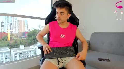 JACOB FERRER online show from March 14, 5:18 pm