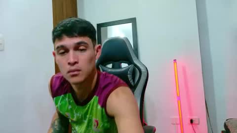 jacob_king01 online show from February 19, 12:23 pm