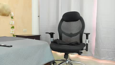 Jacob online show from February 12, 8:07 pm