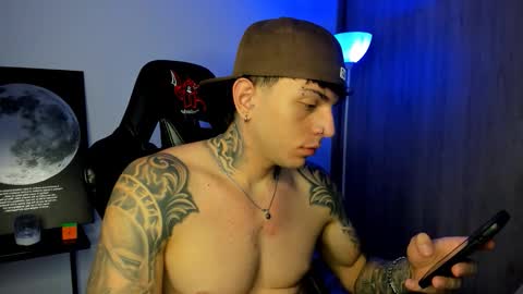 jacobb116 online show from January 19, 12:58 am