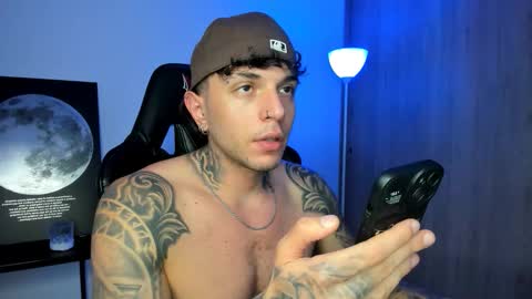 jacobb116 online show from February 24, 1:14 am