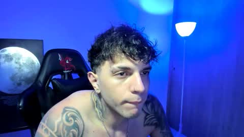 jacobb116 online show from March 5, 12:06 am