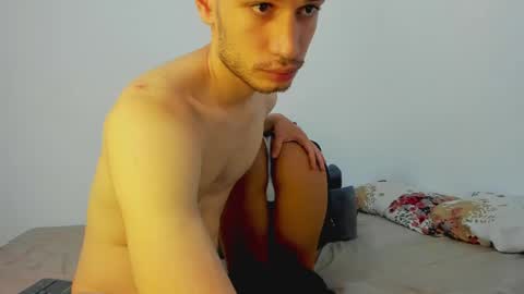 JACOB  ROBIN online show from May 17, 6:15 pm