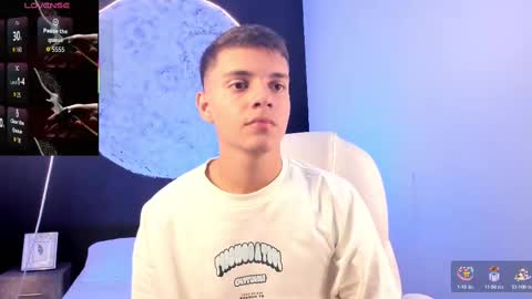 Snapshot of jacobrobeerts chatting on September 25, 3:38 pm Jacob online show from September 25, 3:38 pm