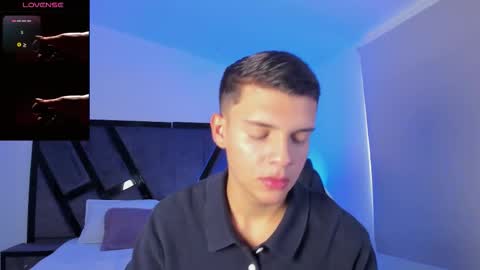 Snapshot of jacobrobeerts chatting on October 4, 8:51 pm Jacob online show from October 4, 8:51 pm