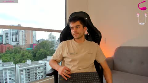 JACOB STONES online show from October 31, 8:21 pm