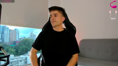 JACOB STONES online show from November 11, 8:53 pm