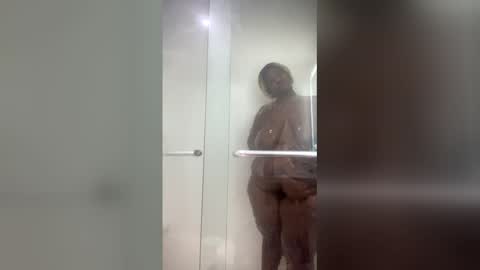 Snapshot of jadared948634 chatting on March 2, 11:28 am jadared948634 online show from March 2, 11:28 am