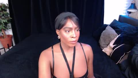 Jade online show from October 12, 7:35 pm