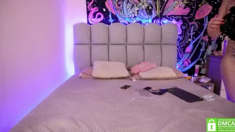   online show from April 12, 10:59 pm