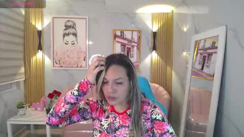 Jade  online show from November 2, 3:31 am