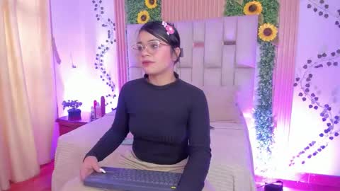 ade online show from November 11, 1:00 pm