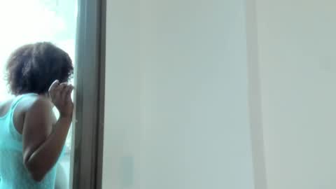 Jade smile online show from February 27, 1:00 pm