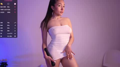 Jade Paris online show from February 24, 9:40 am