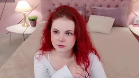 Snapshot of jade_plaress chatting on July 14, 8:30 am Erica 3 online show from July 14, 8:30 am