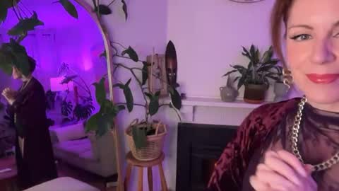 Snapshot of jade_slade chatting on July 6, 3:58 am Jade Slade online show from July 6, 3:58 am