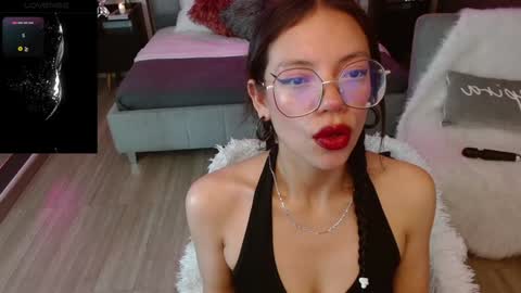 JADE online show from January 25, 8:31 pm