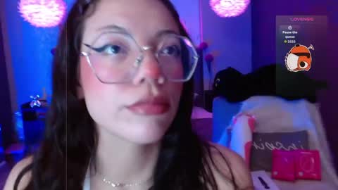 JADE online show from April 11, 9:19 pm