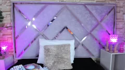 Snapshot of jade_white_ chatting on September 10, 1:55 pm jade white online show from September 10, 1:55 pm