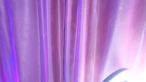 jade white  online show from January 6, 1:04 pm