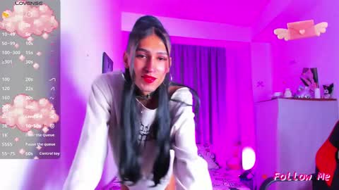 Jade Benett online show from October 18, 2:47 am