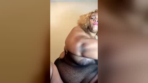jadedcoconut online show from July 25, 3:26 am