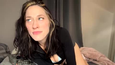 sexyeyes neverlie  online show from March 20, 9:19 pm