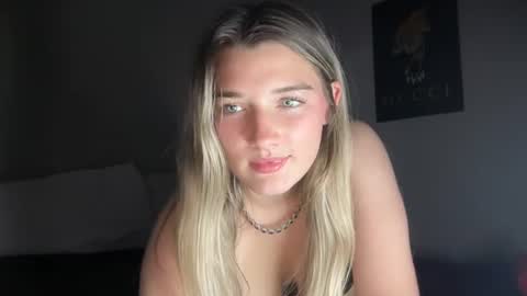 Snapshot of jadejamessecret chatting on July 15, 3:12 am Jade james online show from July 15, 3:12 am