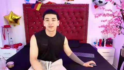 Jaden and Sofia  online show from July 18, 3:00 am